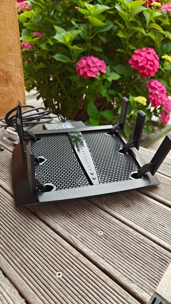 Netgear Nighthawk X6 R8000 triband router, Computers en Software, Ophalen of Verzenden, Gebruikt, Router, Netgear