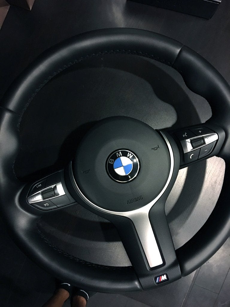 gezocht: BMW m stuur zonder flippers en m knoppen, Ophalen of Verzenden, BMW