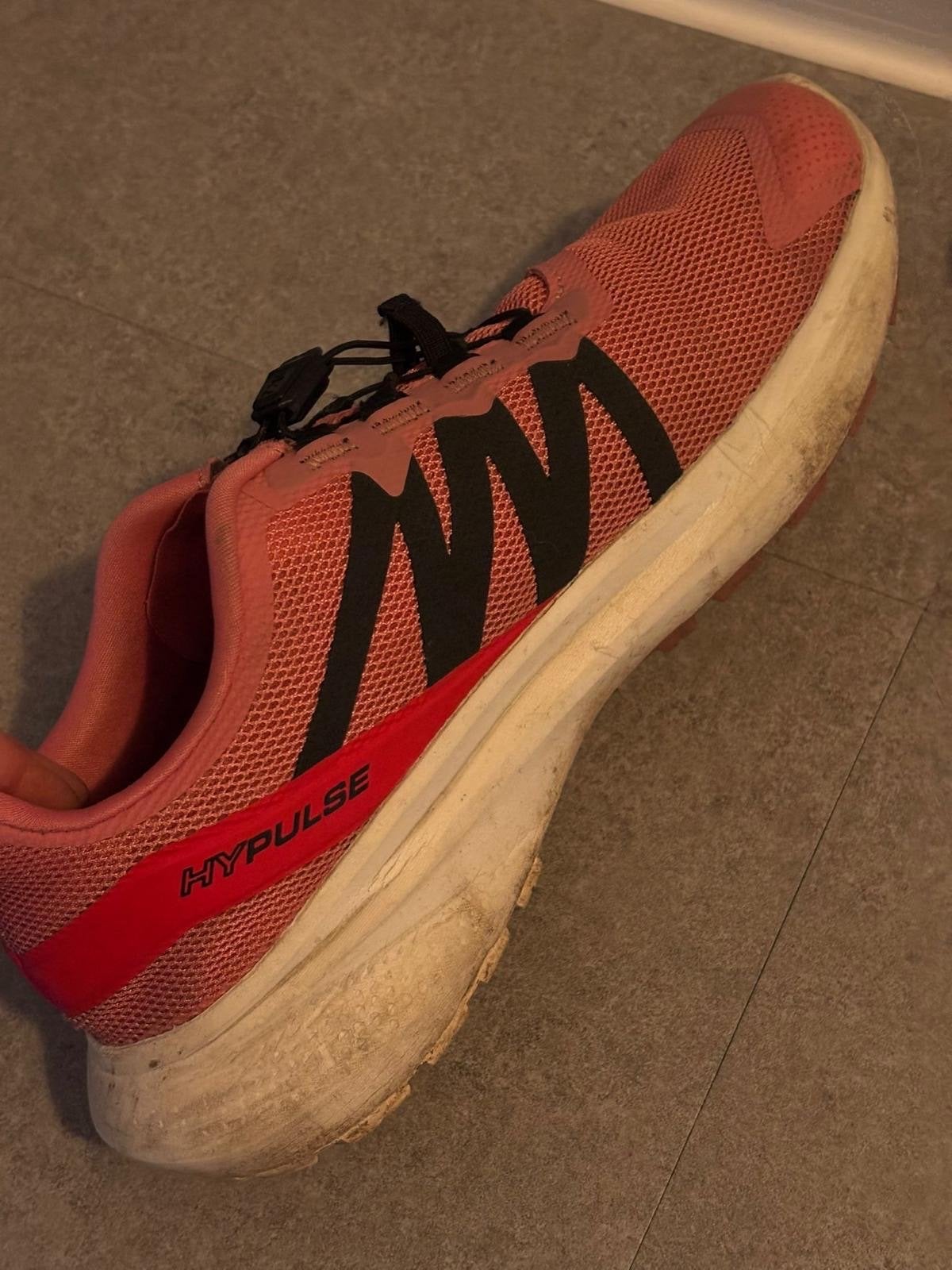 Salomon Hypulse hardloopschoenen - Maat 42, Ophalen of Verzenden, Gedragen, Roze, Sportschoenen