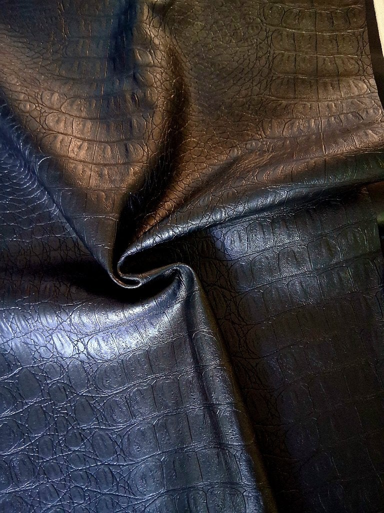 Pu leer krokodillen print 2-way stretch, Hobby en Vrije tijd, Stoffen en Lappen, 120 cm of meer, Zwart, Leer of Kunstleer, Nieuw