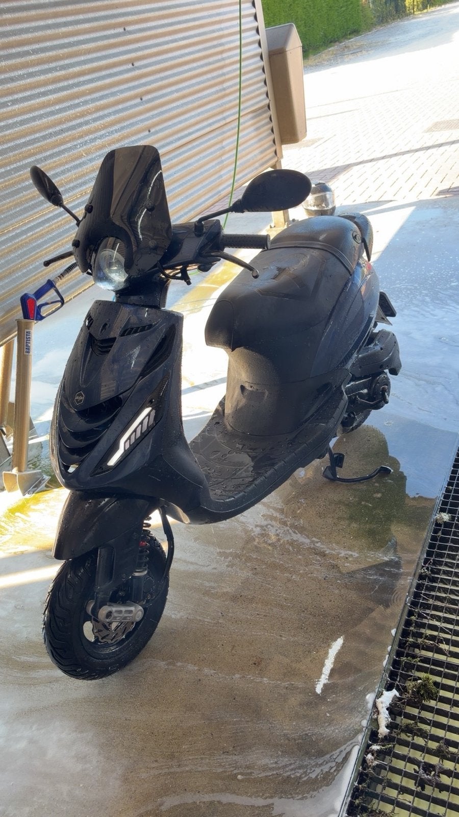 Piaggio Zip 80cc 4t, Fietsen en Brommers, Snorfietsen en Snorscooters, Zo goed als nieuw, Piaggio, Benzine, Ophalen