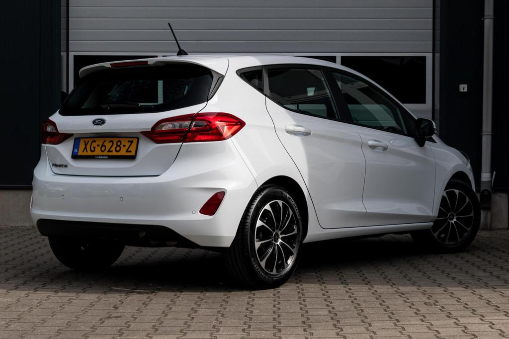 Ford Fiesta 1.1 Trend|1e EIGENAAR|CARPLAY|NAVI|CRUISE|PDC|LA, Voorwielaandrijving, Lichtsensor, Wit, Origineel Nederlands