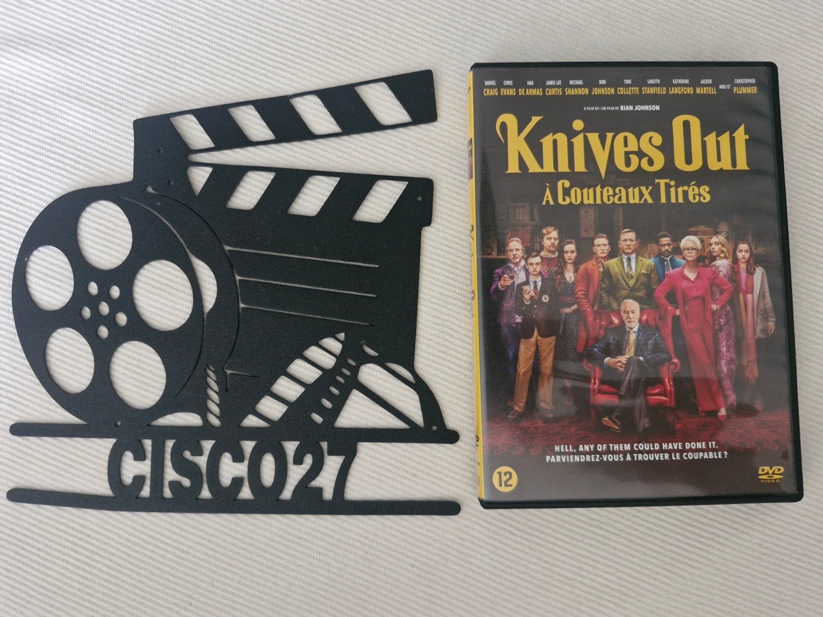 Knives Out, Overige genres, Ophalen of Verzenden, Zo goed als nieuw, Frans
