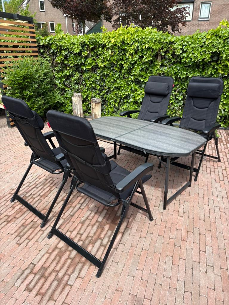 Isabella stoelen en Bardani kampeertafel, Ophalen of Verzenden, Zo goed als nieuw, Campingtafel