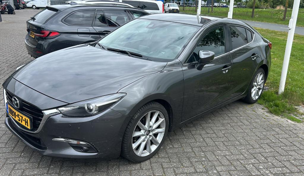 Mazda 3 Skyactiv-d 150 pk 2017 Clima navi, Auto's, Voorwielaandrijving, 4 cilinders, 2191 cc, Bedrijf