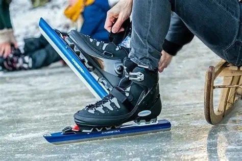 Zandstra kluunschaatsschoenen, Klapschaats, Ophalen of Verzenden, Noren, Gebruikt