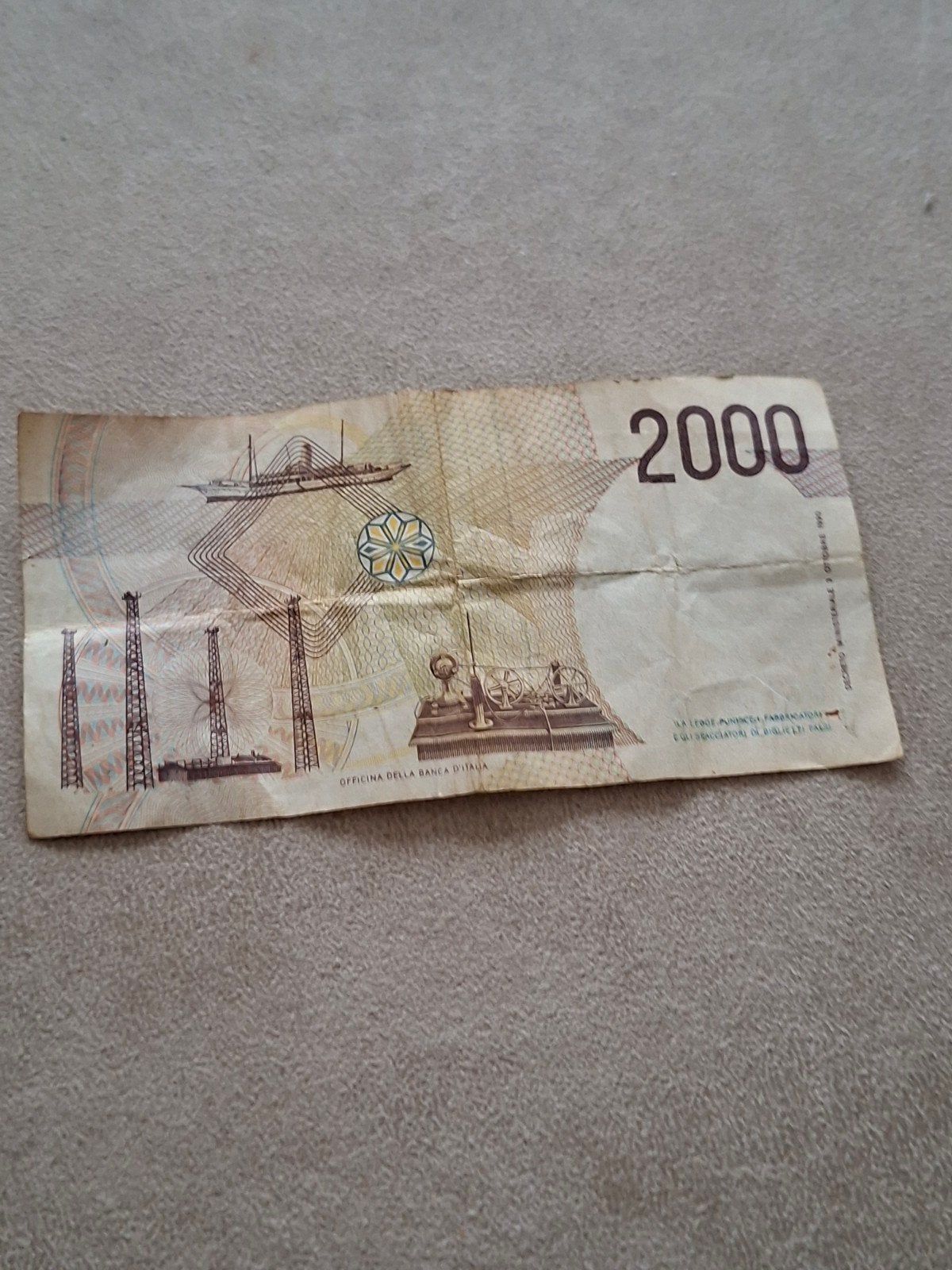 2000 Italiaanse Lire biljet - Banca d'Italia, Postzegels en Munten, Ophalen of Verzenden, Italië, Los biljet