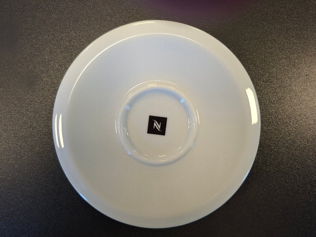 Koffiekop schoteltjes (Nespresso: 2 maten) en enkele andere, Ophalen, Zo goed als nieuw