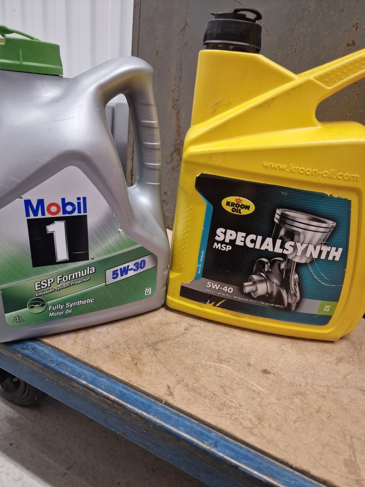 Mobil 1 en Kroon Oil motorolie - 3L en 4L, Ophalen of Verzenden, Gebruikt, Universele onderdelen