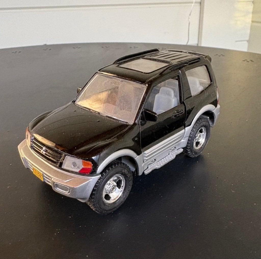 Made in China Mitsubishi Pajero, Ophalen of Verzenden, Auto