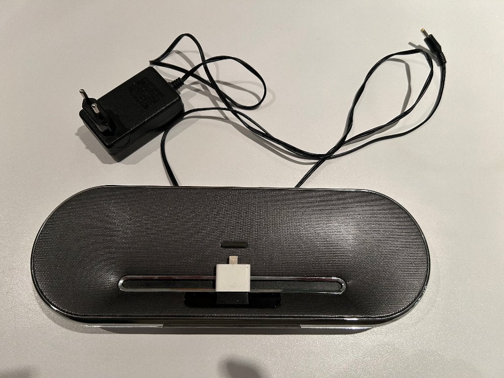 Draagbare speaker met iPhone docking station, Ophalen of Verzenden