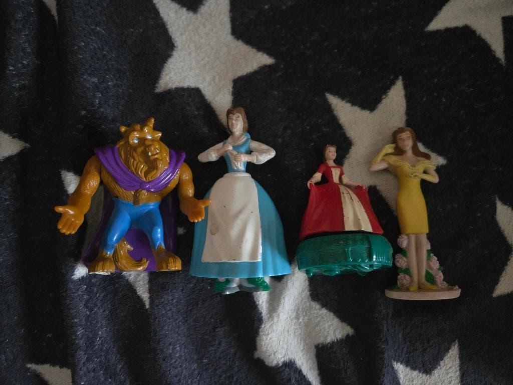 Disney 3 verschillende poppetjes van belle ,1 van het beest, Verzamelen, Disney, Ophalen of Verzenden, Assepoester of Belle, Zo goed als nieuw