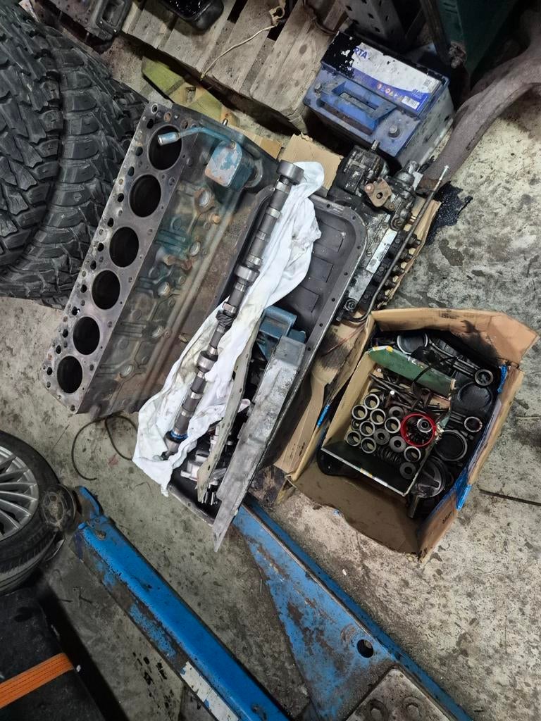 Onderdelen nissan sd33 motor, Auto-onderdelen, Ophalen of Verzenden