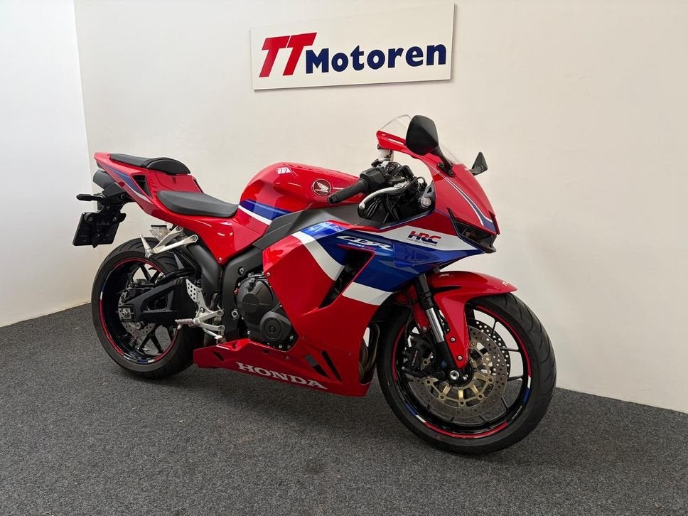 HONDA CBR600R3 (bj 2025) 7.149 km, Motoren, HONDA, 4 cilinders, Motorrijbewijs A, Bedrijf