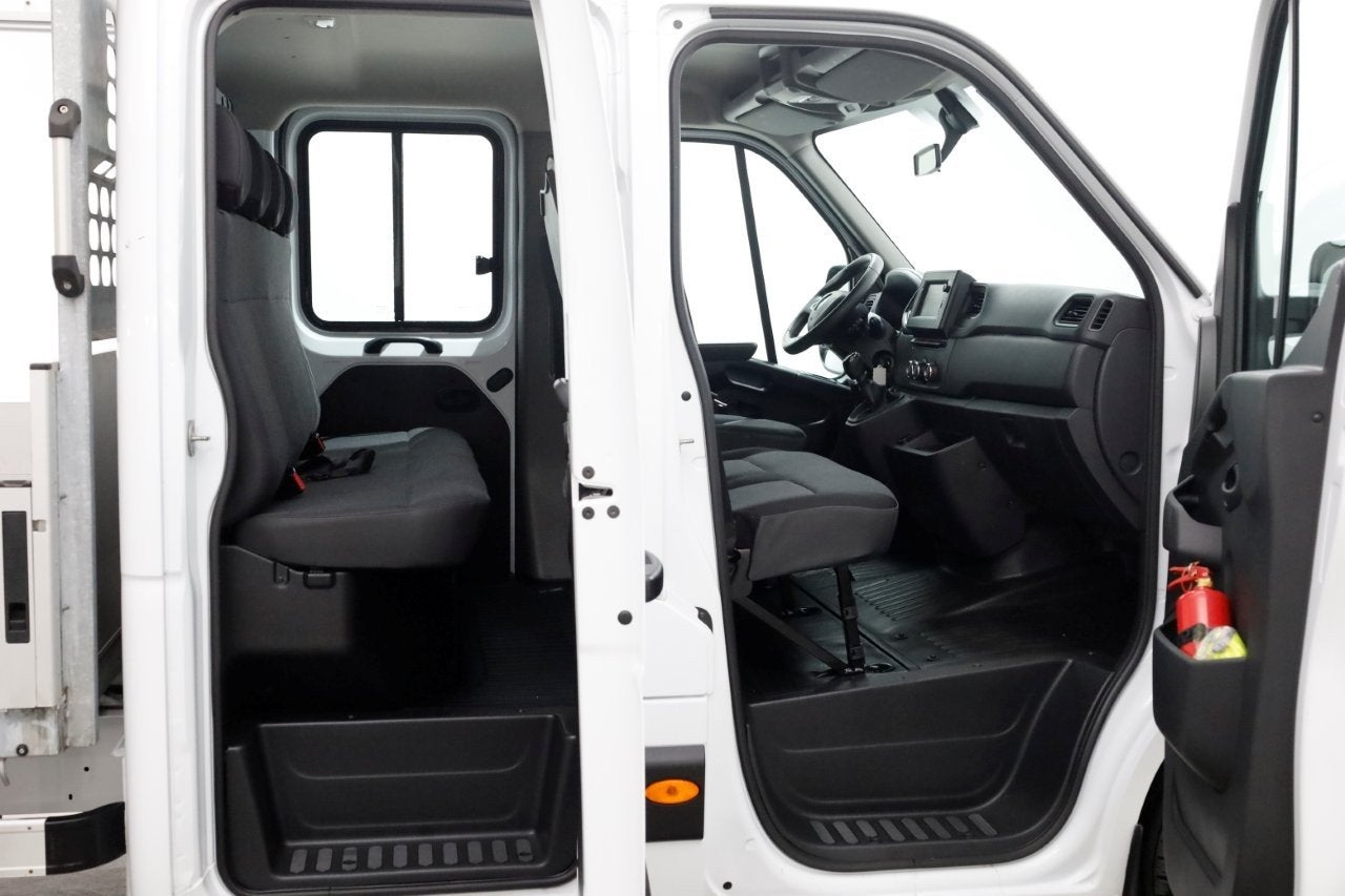 Renault Master T35 2.3 dCi 135pk L2 D.C. Open Laadbak Airco/, Auto's, Voorwielaandrijving, 136 pk, Gebruikt, Euro 6