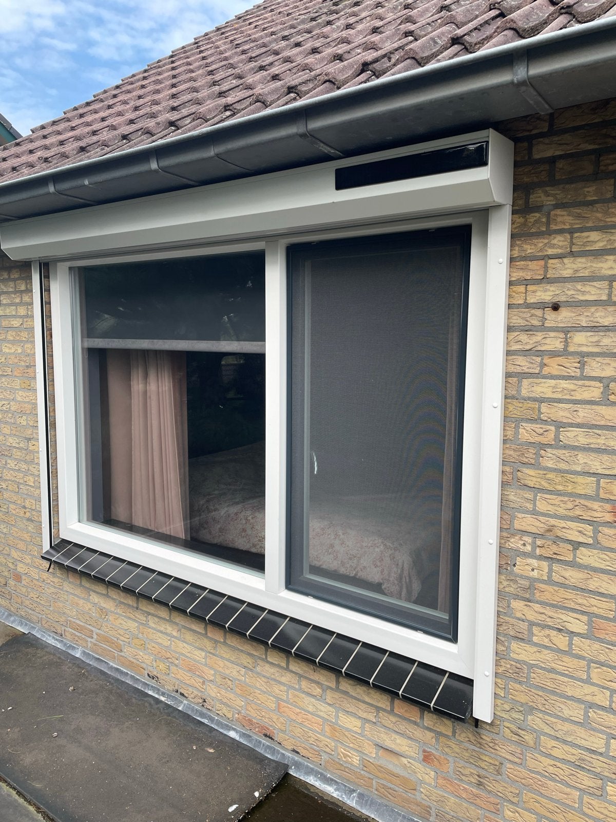 2 x Wit elektrisch rolluik, 232x152 cm, Ophalen, Wit, Zo goed als nieuw, 200 cm of meer