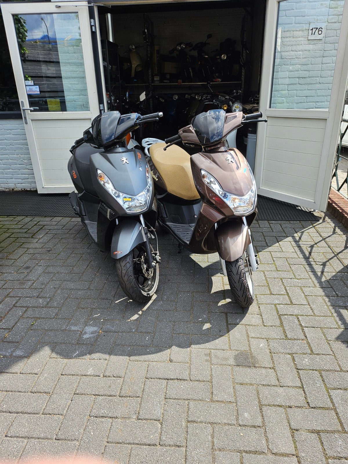 Peugeot Kisbee RS en Kisbee Scooter - Diverse Modellen, 2 Rue du 22 Novembre, 25300 Pont-de-Roide-Vermondans, France, Gebruikt