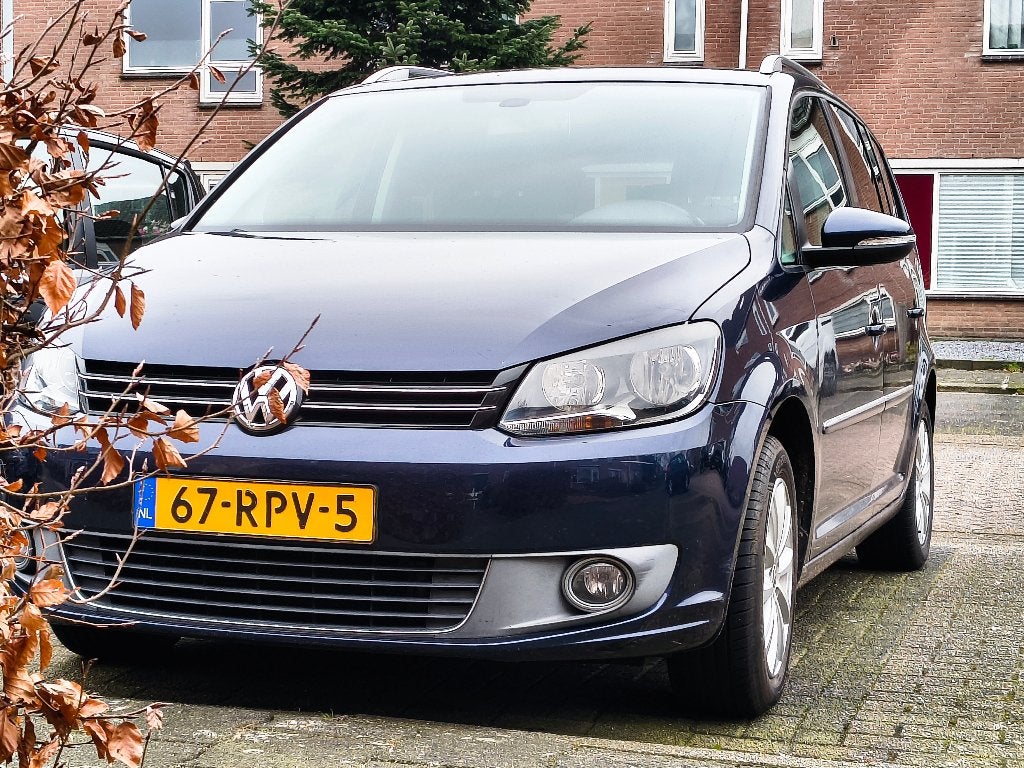 Volkswagen Touran 1.2 TSI 77KW BMT 2011 Blauw, Auto's, 730 kg, 4 cilinders, Blauw, Leder en Stof