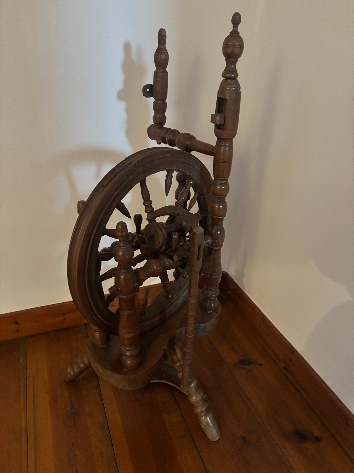 Antiek Spinnewiel - Decoratief en Functioneel, Hobby en Vrije tijd, Spinnewielen en Spinnen, Ophalen, Gebruikt, Spinnewiel