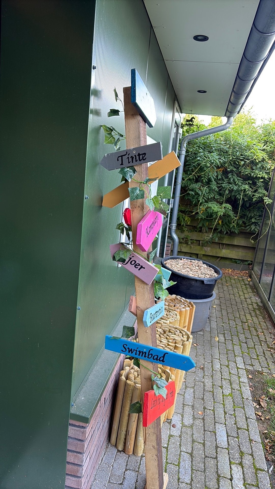 Wegwijzer camping/ versierde wagen, Hobby en Vrije tijd, Ophalen, Zo goed als nieuw, Versiering, Carnaval