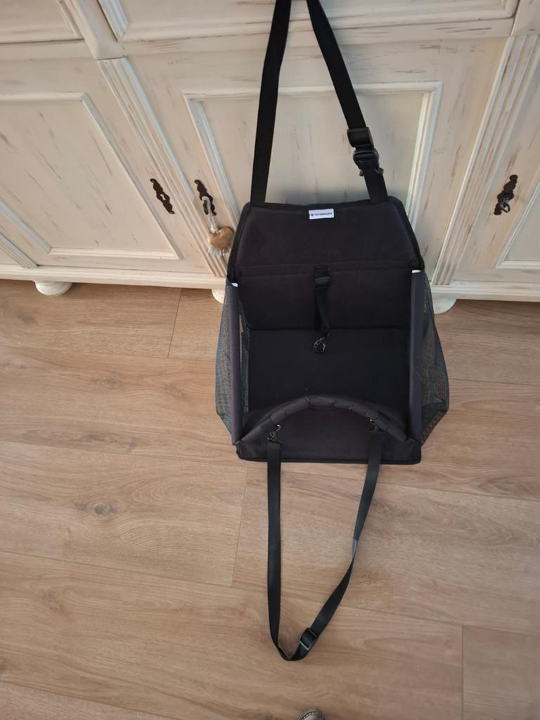 Hondenmand voor in de auto., Ophalen of Verzenden, Zo goed als nieuw, Zwart, 30 cm of meer