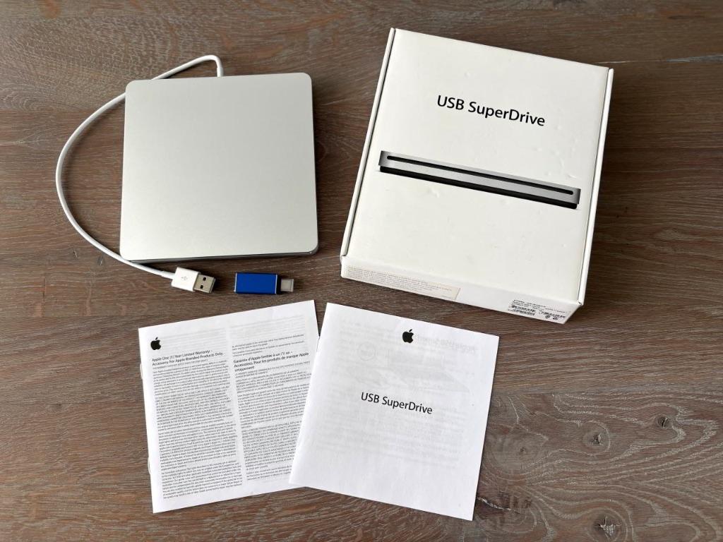 Apple USB SuperDrive, Dvd, Ophalen of Verzenden, Zo goed als nieuw, Extern