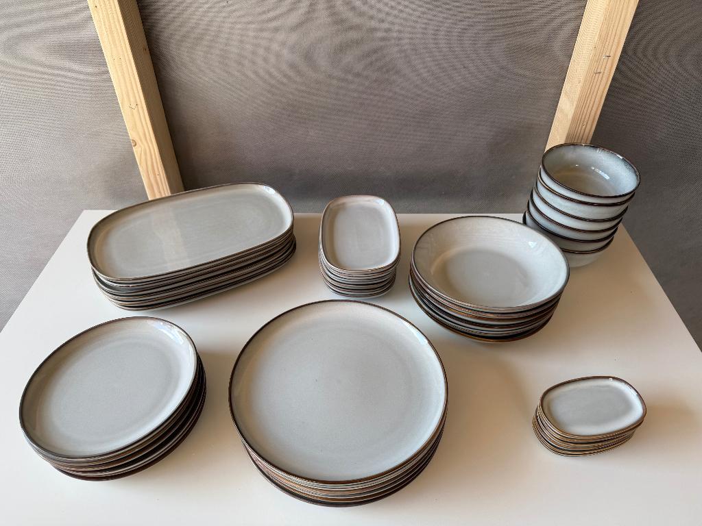 GLADELIG Servies - 6 delig, Huis en Inrichting, Keuken | Servies, Ophalen, Zo goed als nieuw, Bord(en), Overige stijlen
