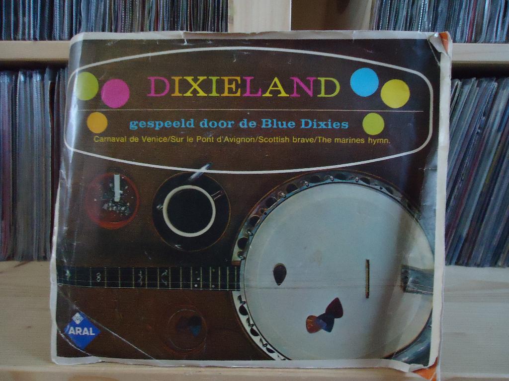 7" Single Blue Dixies - Dixieland (Blue Vinyl), Cd's en Dvd's, Vinyl Singles, Gebruikt, Pop, Ophalen of Verzenden