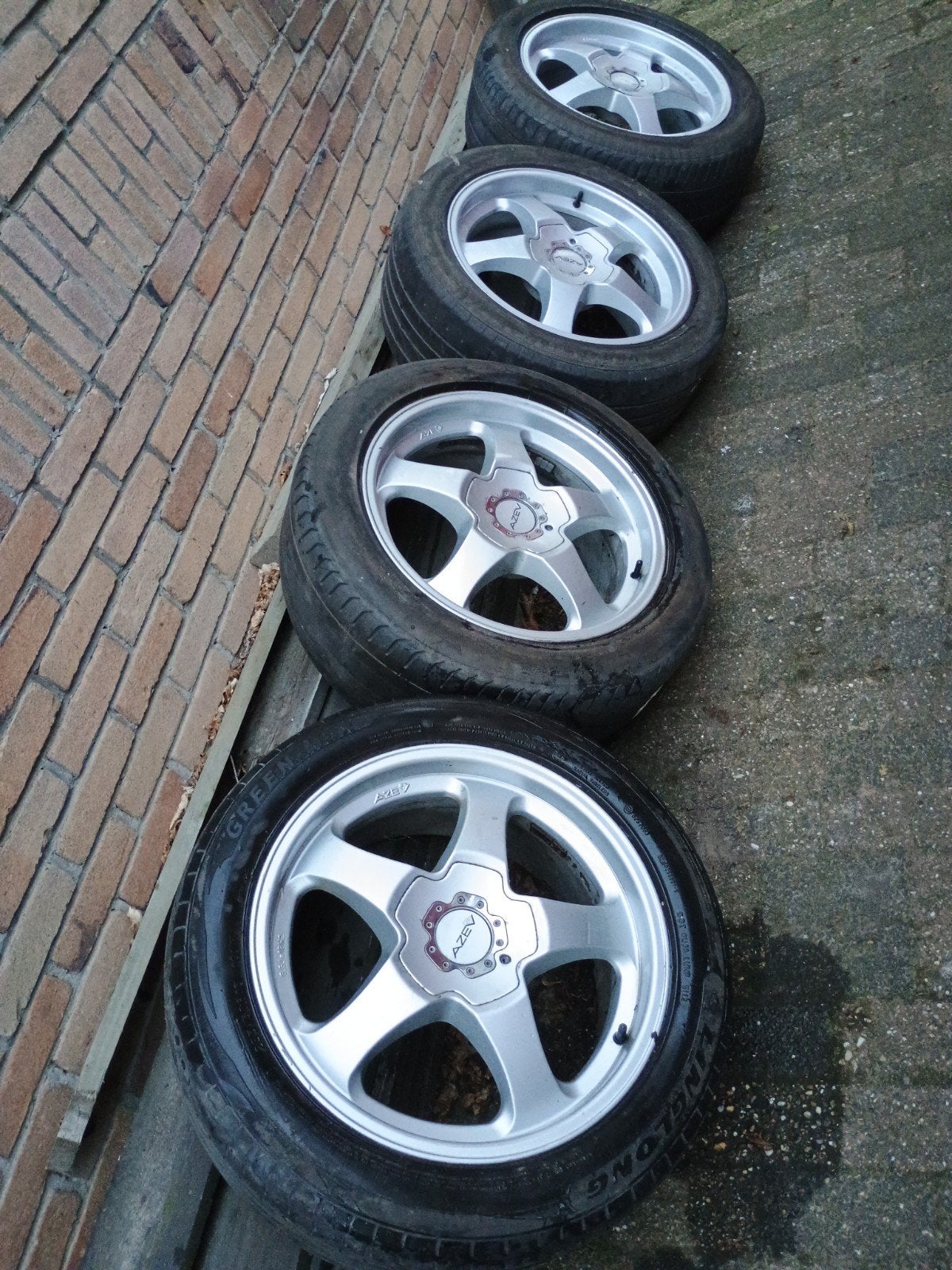 AZEV 18 inch steek 5x118., Ophalen, 18 inch, Velg(en), 235 mm