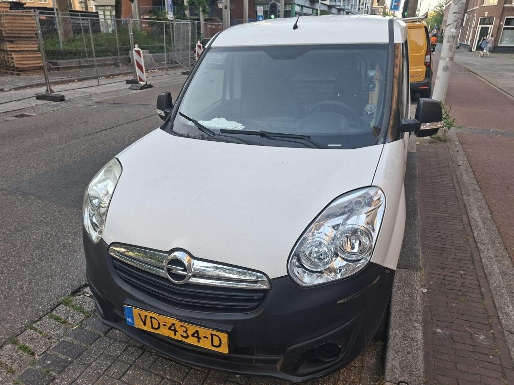 Opel Combo 1.4 H 88KW 2013, Auto's, Bestelauto's, Particulier, Opel, Benzine, Euro 5, Handgeschakeld, Origineel Nederlands, Wit