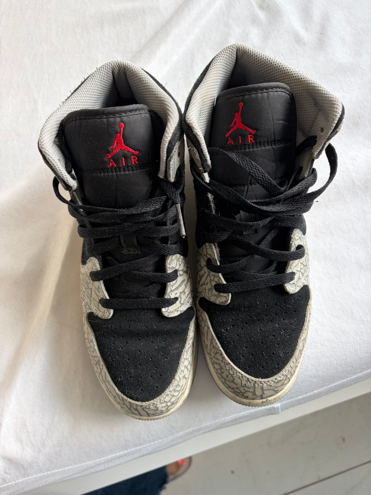 Nike jordan sneakers 40, Sport en Fitness, Basketbal, Ophalen of Verzenden, Zo goed als nieuw, Schoenen