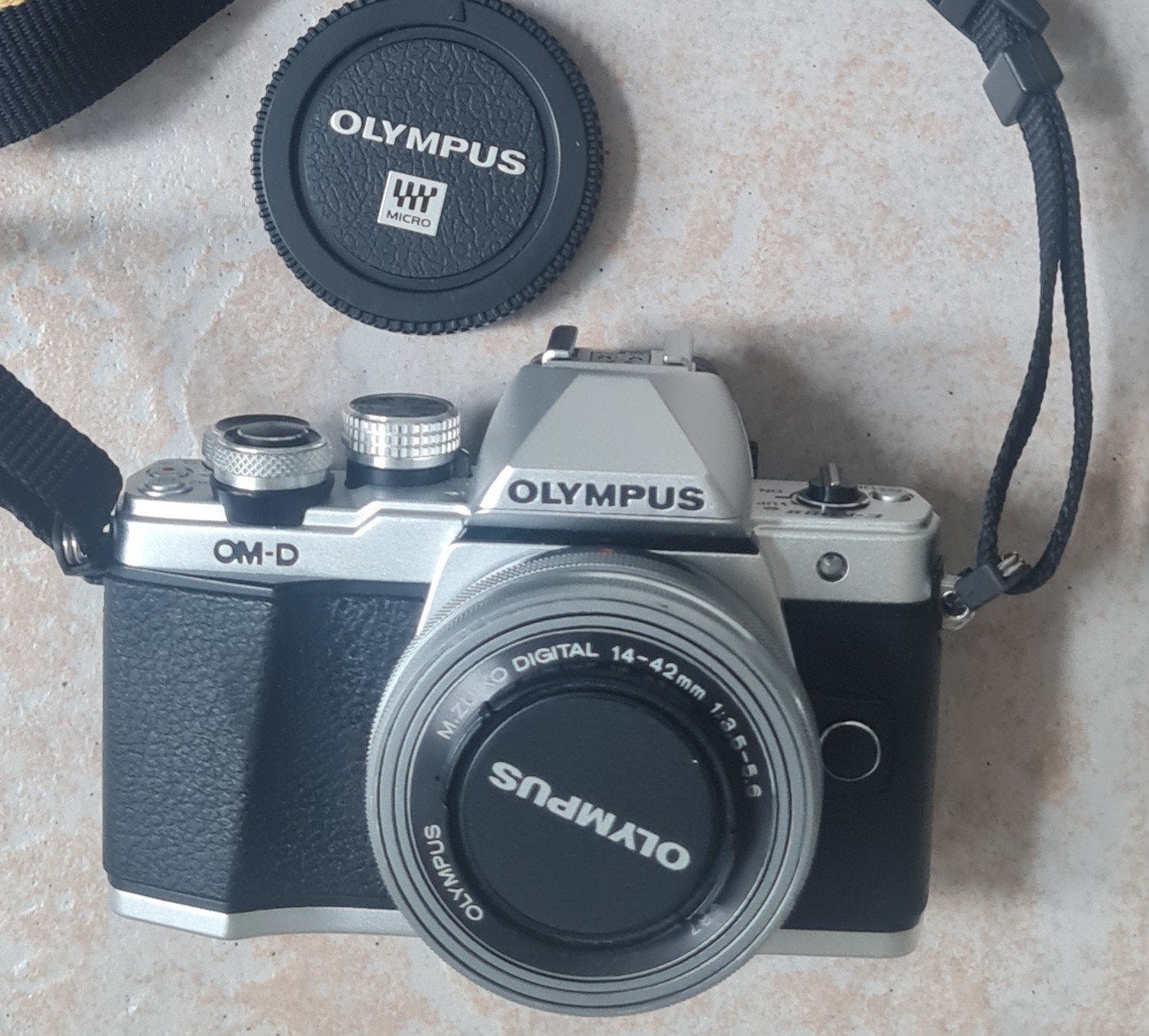 Olympus OM-D E-M10 Mark II systeemcamera met lens, Spiegelreflex, Ophalen of Verzenden, Zo goed als nieuw, Olympus