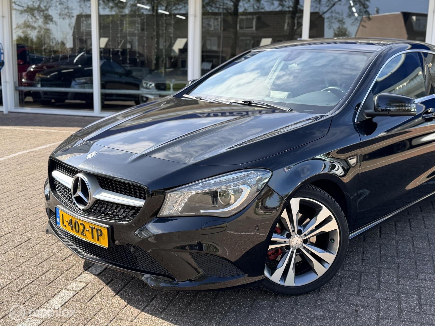 Mercedes CLA-klasse 180 Edition 1|Automaat|Led|Carplay|Navig, Auto's, Mercedes-Benz, Gebruikt, Euro 6, 4 cilinders, 715 kg