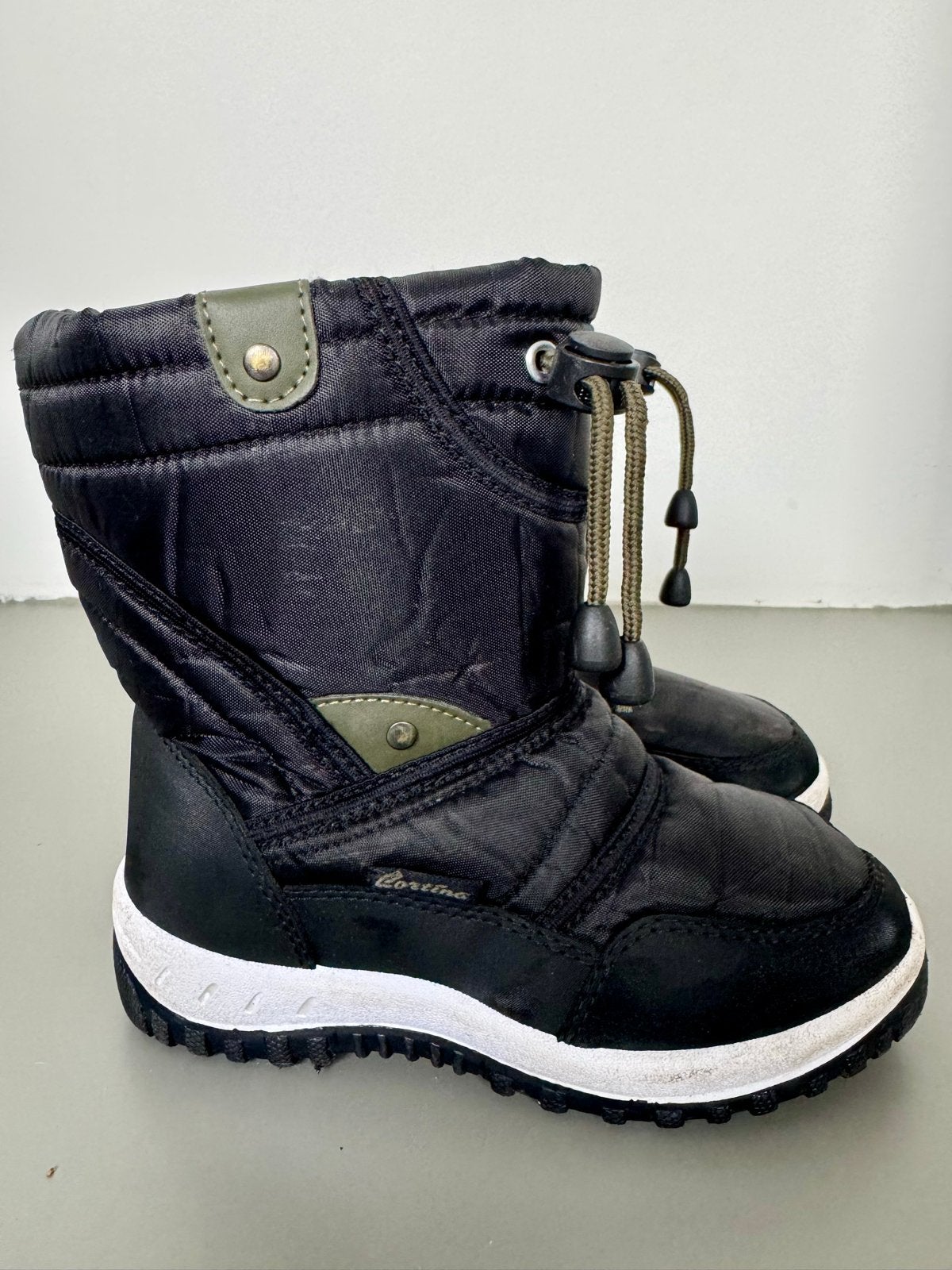 Cortina zwarte kinderlaarzen/snowboots - Maat 30, Kinderen en Baby's, Gebruikt, Jongen of Meisje, Ophalen of Verzenden, Laarzen