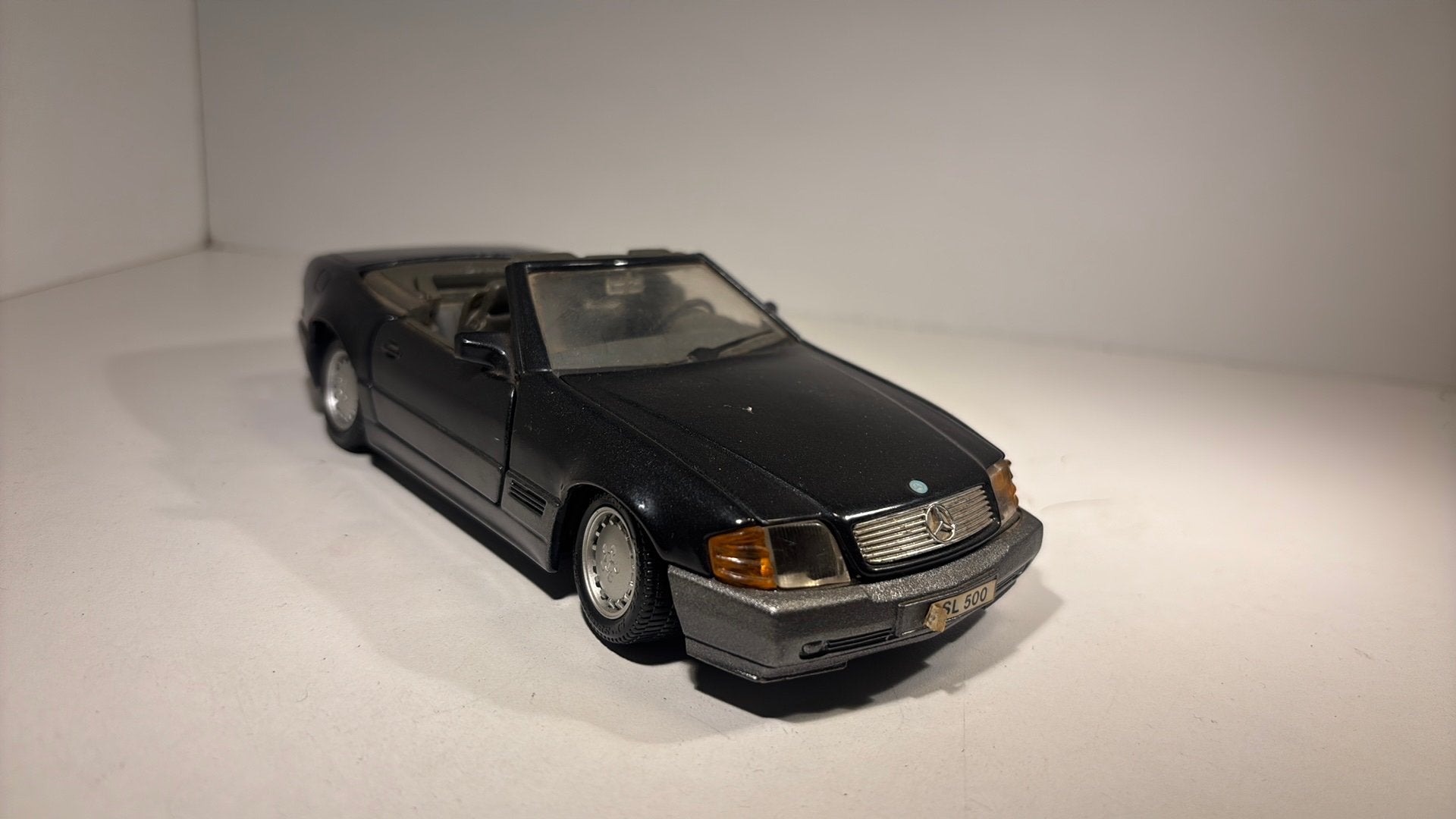 Mercedes benz 500 sl revell 1.24, Hobby en Vrije tijd, Modelauto's | 1:24, Revell, Ophalen of Verzenden, A, A