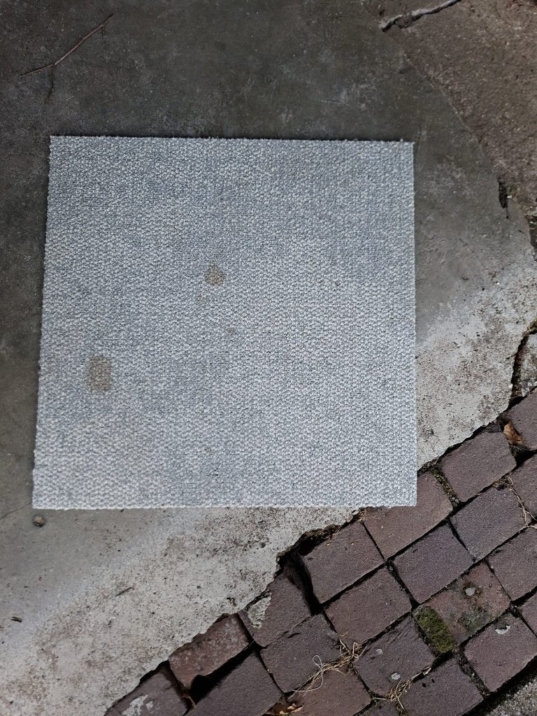Tapijttegels 50x50: € 0,25, € 0,50, € 0,75, € 1,00 of € 1,50, Ophalen, Gebruikt, 75 m² of meer, Tapijttegels