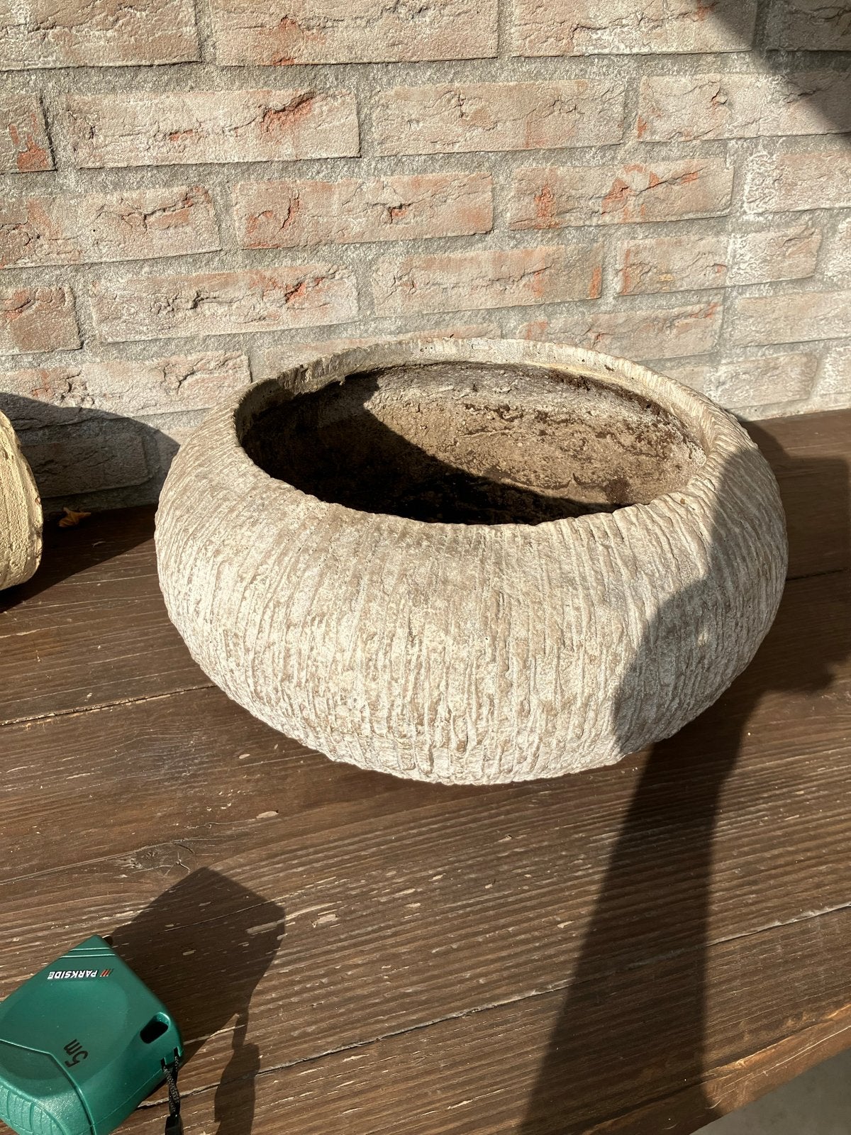 Grote ronde bloempot van beton/steen, Tuin en Terras, Gebruikt, Rond, Minder dan 40 cm, Tuin