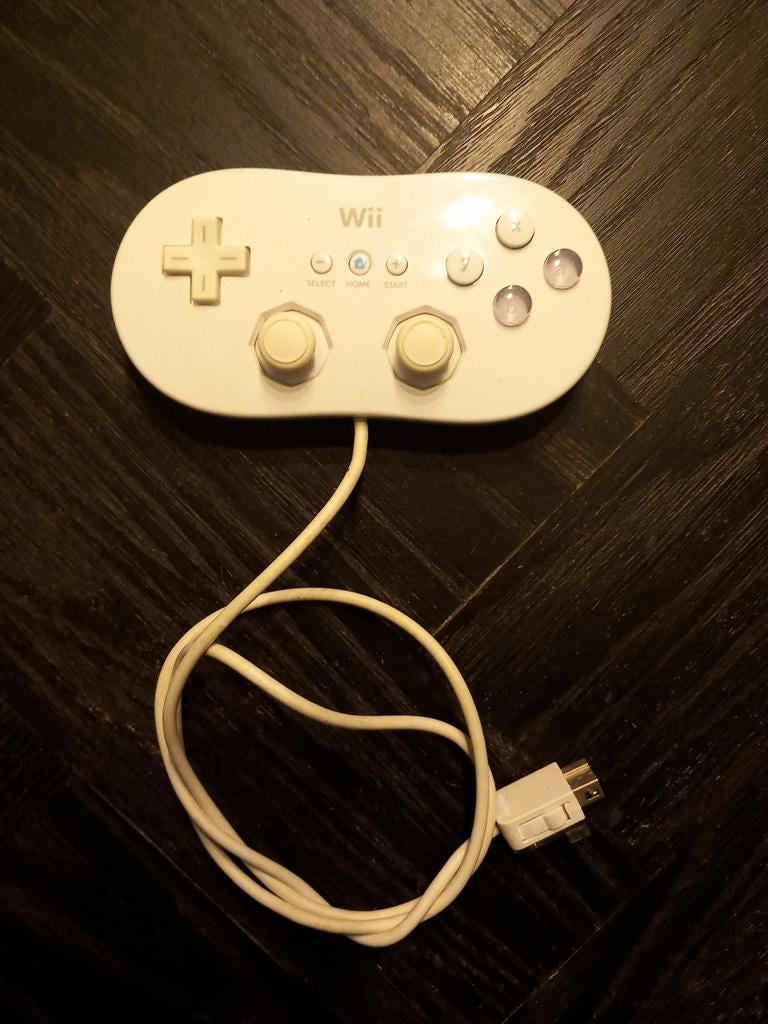 Nintendo Wii Classic Controller - Wit, Spelcomputers en Games, Nintendo, Gebruikt, Overige controllers, Nintendo of Europe GmbH, Goldsteinstr. 235, 60528 Frankfurt am Main, Duitsland