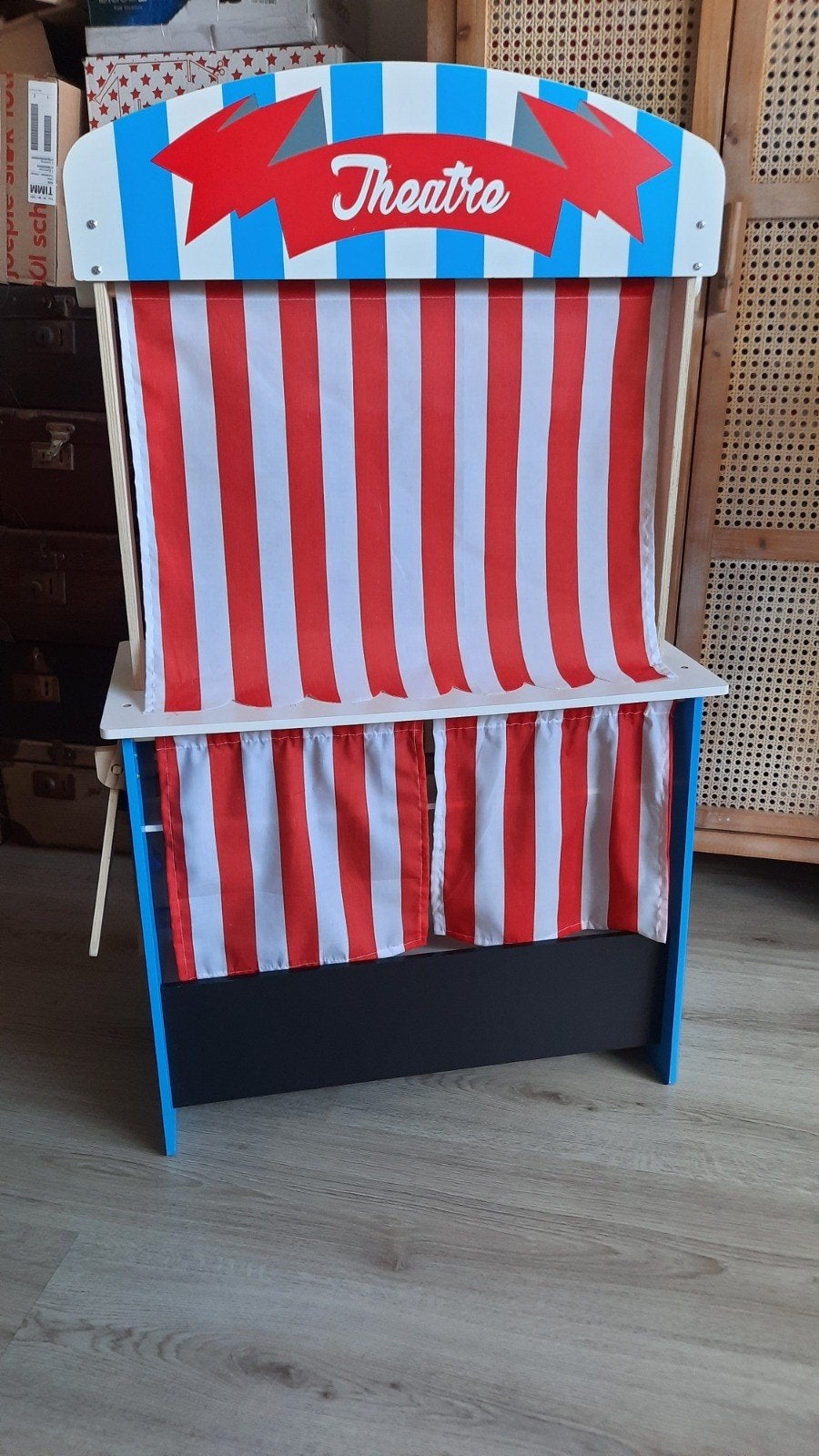Houten kinder theater/poppenkast en winkeltje, Kinderen en Baby's, Speelgoed | Overig, Ophalen, Jongen of Meisje