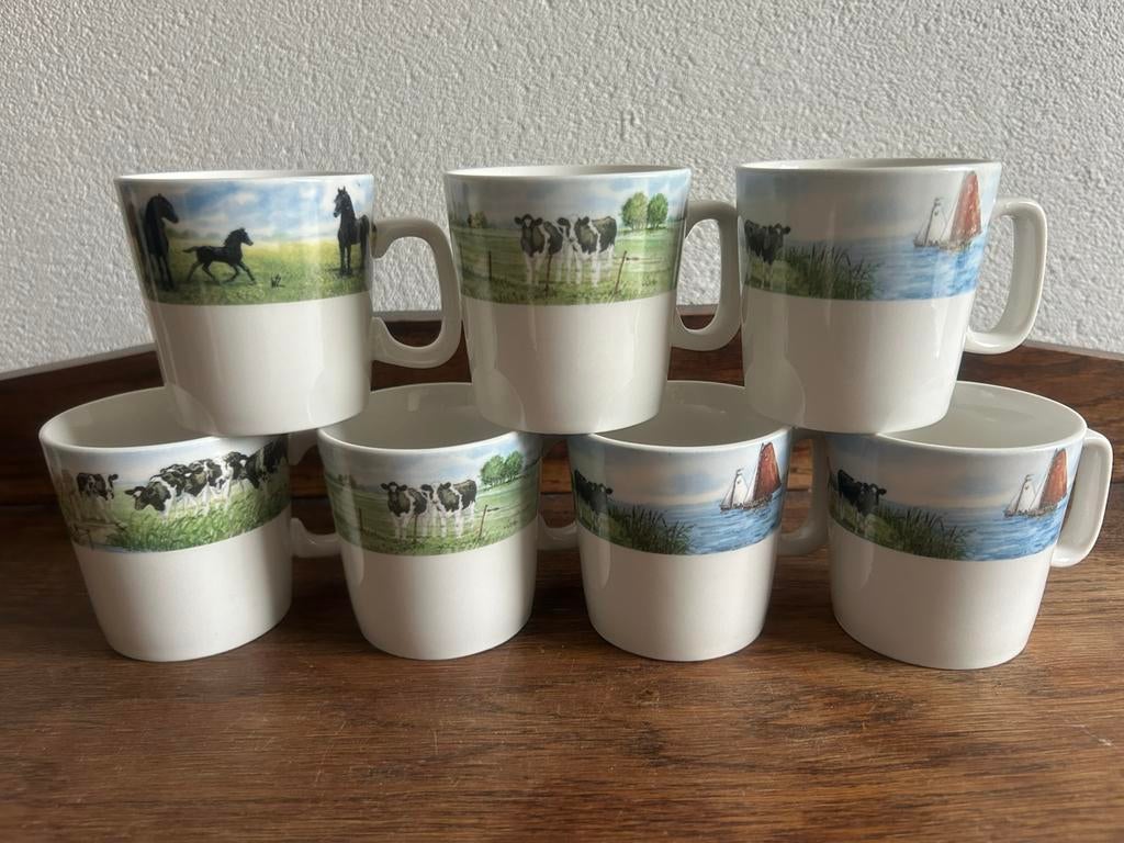 7 Wiebe van der Zee mokken met oor p/7:, Ophalen of Verzenden, Zo goed als nieuw, Porselein, Kop en/of schotel