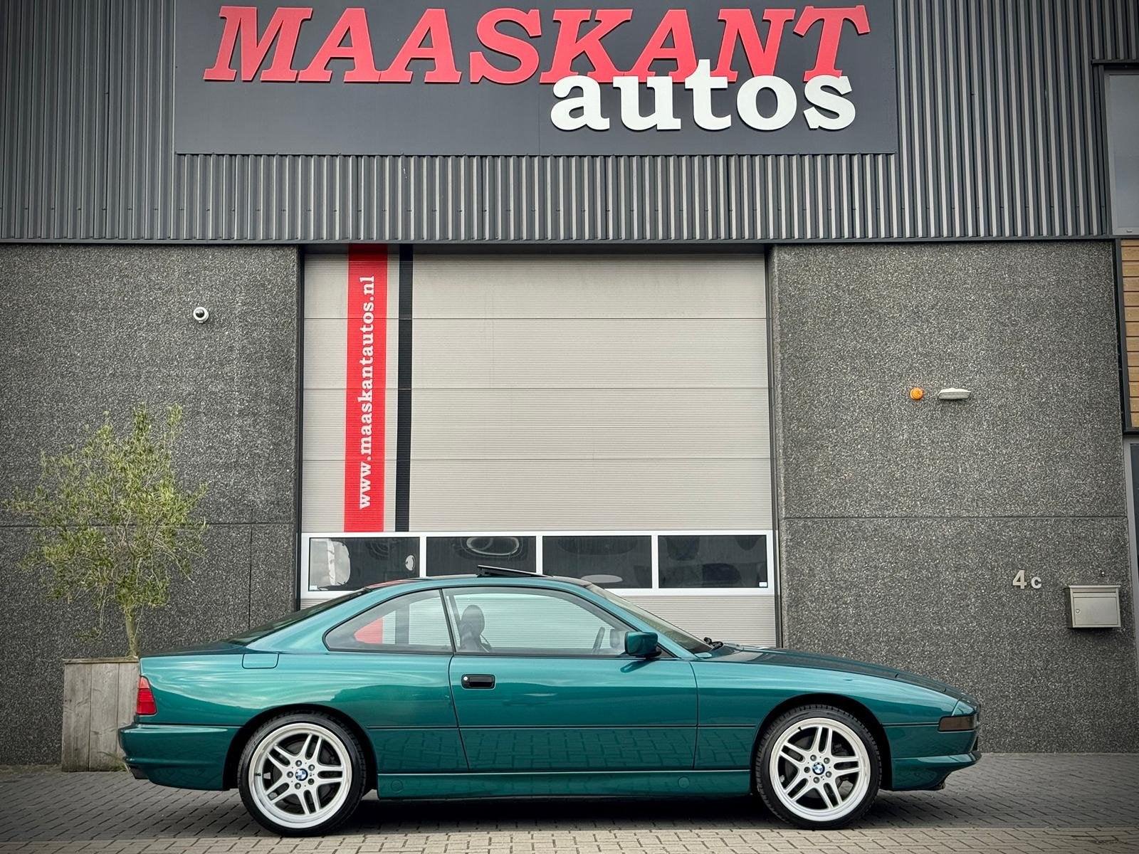 BMW 8-Serie 850i / Aut / E31 / Lagunengrün / Sunroof / UNIQ, Auto's, Automaat, Gebruikt, 12 cilinders, 4 stoelen