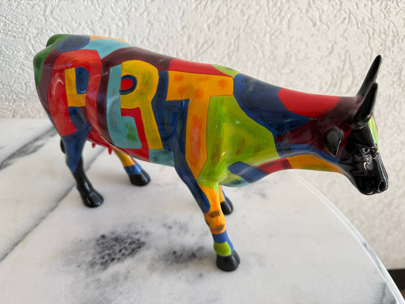 Kleurrijk Koe Beeld - Modern Kunstobject, Antiek en Kunst, Ophalen, Kunststof, Zoogdier, 20 - 50 cm