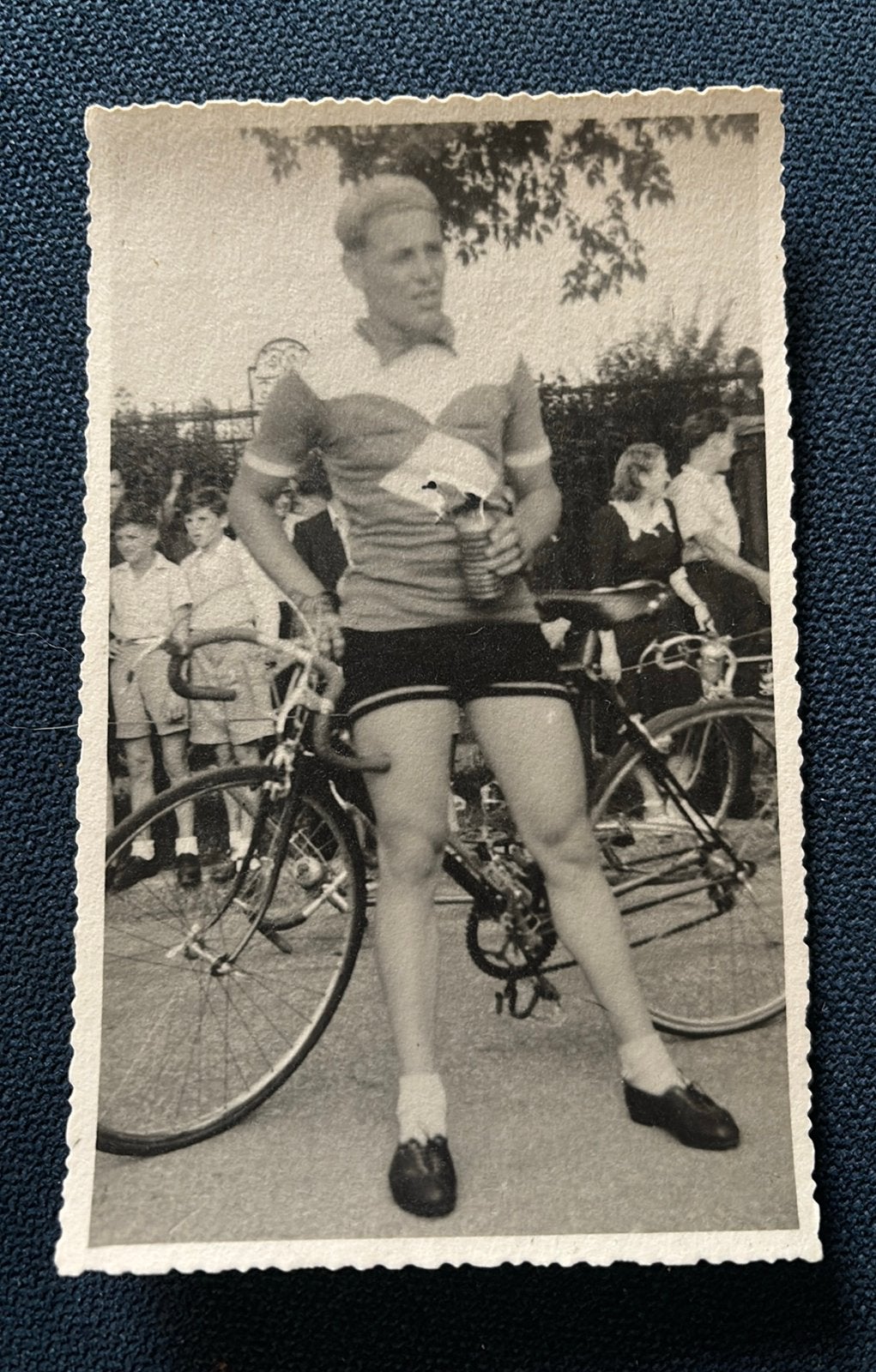 wielerfoto – Oswald Alfred (ASPTT Strasbourg, 1950), Ophalen of Verzenden, 1940 tot 1960, Zo goed als nieuw, Overige onderwerpen