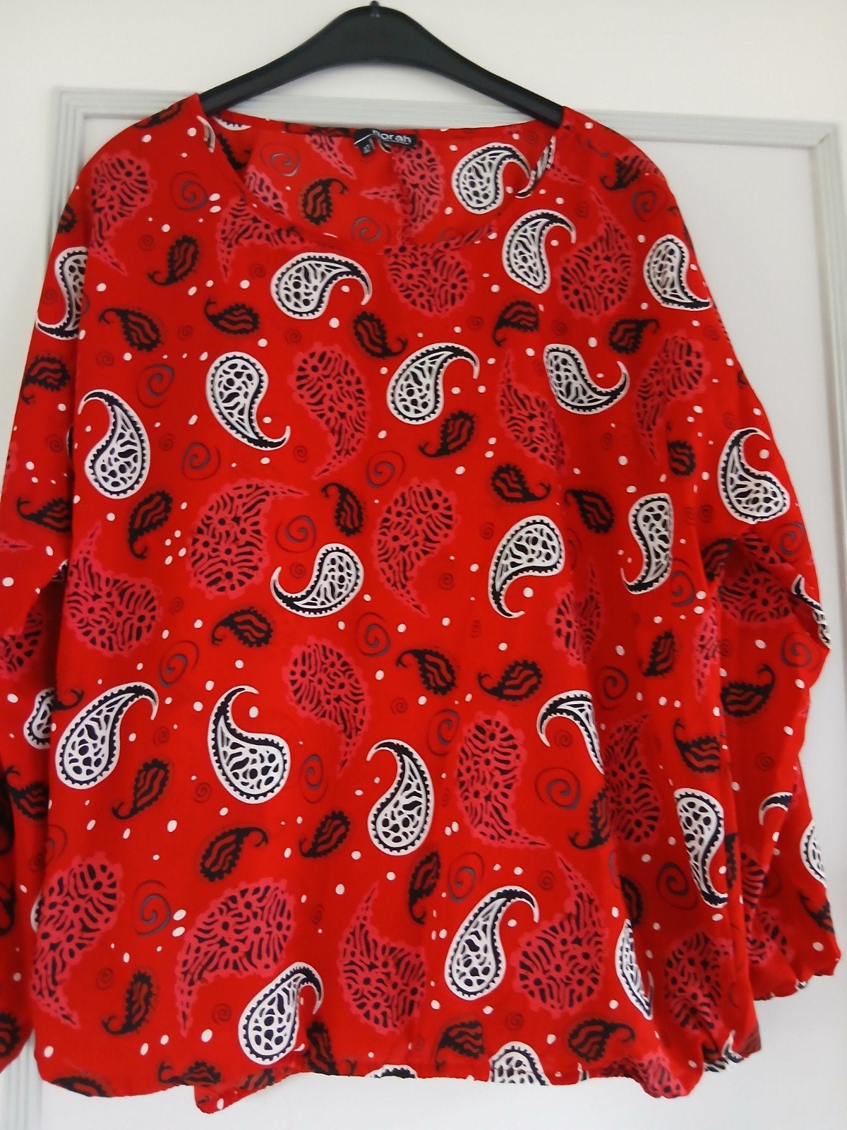 Keurige blouse maat 42 valt ruim(Norah), Maat 42/44 (L), Ophalen of Verzenden, Zo goed als nieuw, Norah