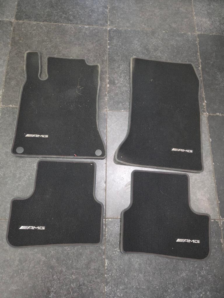 AMG Vloermatten Set - Zwart met Rode Stiksels, Ophalen of Verzenden, Gebruikt