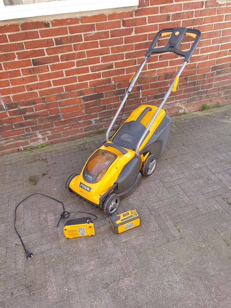 Te koop aangeboden stiga accu maaier, Tuin en Terras, Grasmaaiers, Ophalen