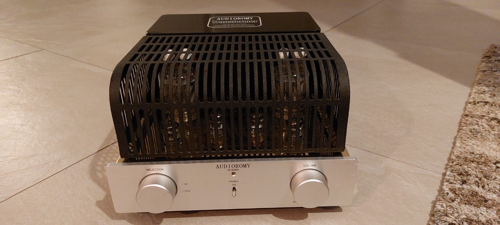 Audiotomy M-828A Buisversterker - Uitstekende Staat, Ophalen of Verzenden, Versterker