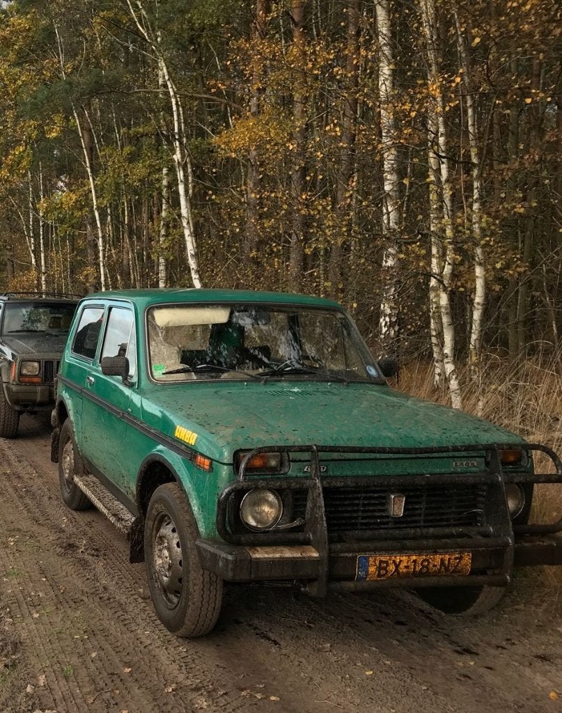 Lada Niva 1600 4x4 1987  – APK tot 2028 – volledige historie, Auto's, Niva, 1200 kg, Overige bekleding, Origineel Nederlands