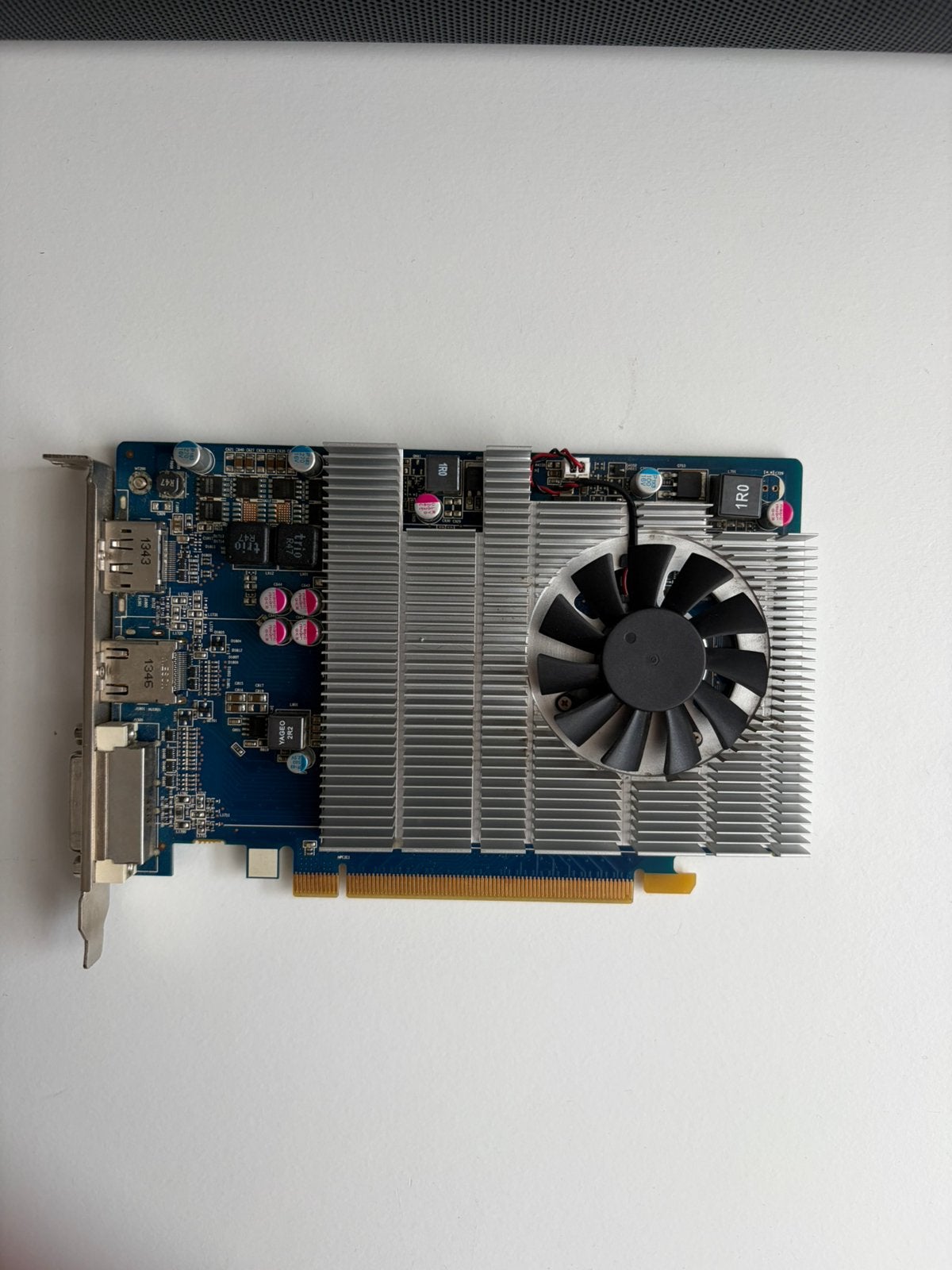 AMD Radeon R9 255 2GB GDDR5 Videokaart, Computers en Software, Videokaarten, Ophalen, PCI-Express 3, DisplayPort, GDDR5