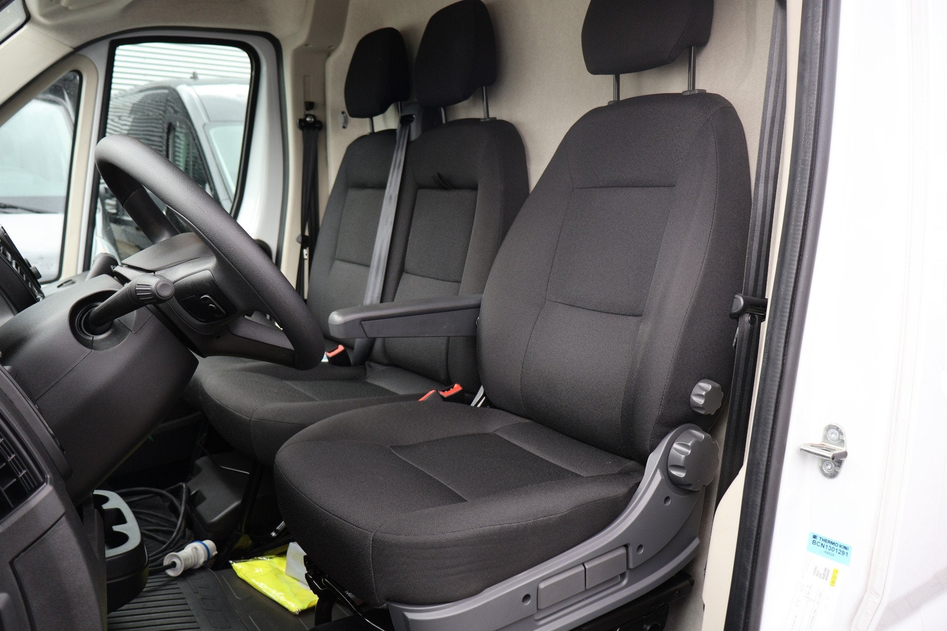 Fiat Ducato 2.2 L4 H2 140PK Koelwagen Vrieswagen - 20 Dag en, Auto's, Bestelauto's, Stof, Gebruikt, Startonderbreker, 4 cilinders